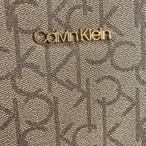 Brand New Calvin Klein Tote Bag 10/10 Condition - Picture 13 of 15